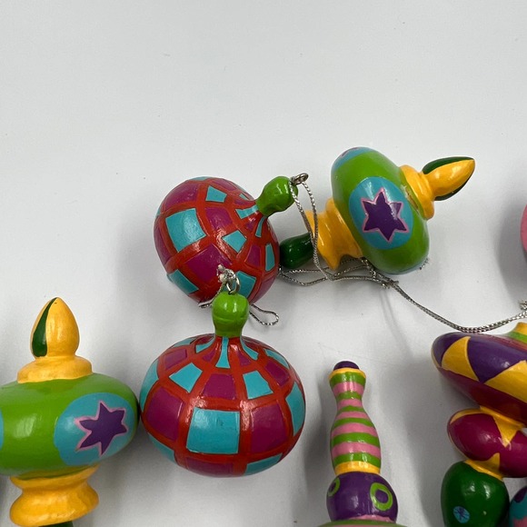 Bright Colorful Christmas Ornaments Tops Green Yellow Purple Resin Wood Feel - Picture 2 of 9